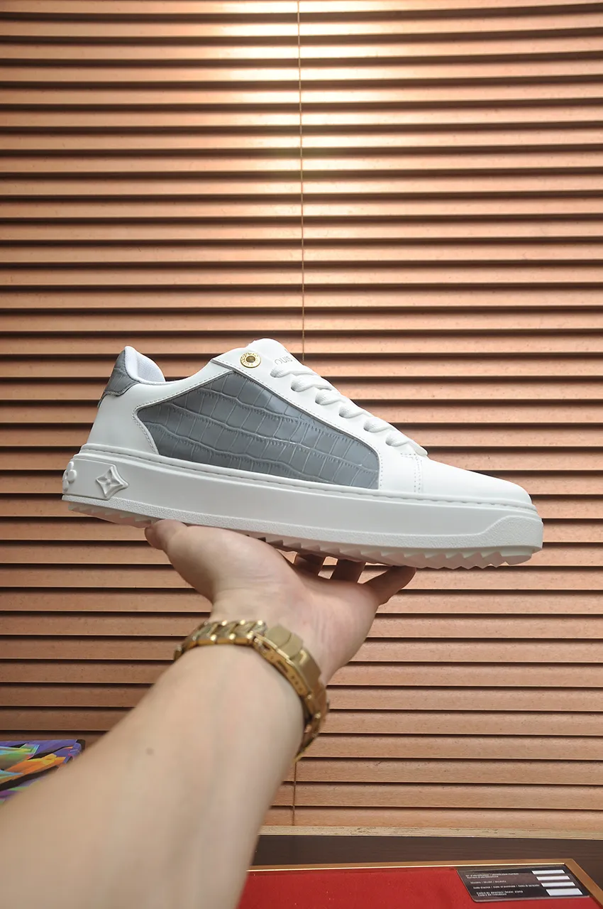 Men's shoes 💰540💶[LOUIS VUITTON] Original order price (water-dyed cowhide lining) new model 🍀LV Louis Vuitton * - top version of LV classic trendy shoes! Made of imported original cowhide, water-dyed cowhide lining, and original wear-resistant rubber outsole! High quality products! Code number 38-45 (45 is custom-made and cannot be returned or exchanged)